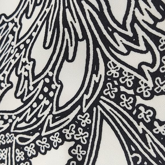 Worthington black and white peplum top sleeveless blouse Size: M - Picture 3 of 5